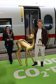 Nico Rosberg mit Bambi auf dem Weg nach Berlin (©Foto. Martin Schmitz)
